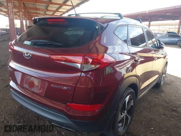 2016 Hyundai Tucson Limited z VIN KM8J33A29GU213315, wystawiony jako IAAI lot #42397736 z przebiegiem 50 904 mil mil oraz . Historia ofert i sprzedaży dostępna na DreamBid. Obrazek 4.