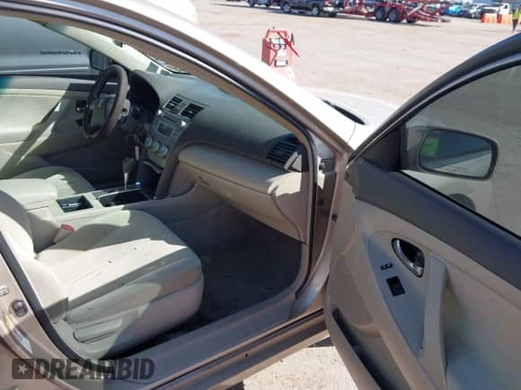 2009 Toyota Camry LE with VIN 4T1BK46KX9U088057, listed as a IAAI auction lot 43473388 with 238,590 mi miles and . Bid and sale history available at DreamBid. Image 5.