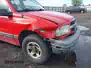 2002 Chevrolet Tracker with VIN 2CNBJ13C726908601, listed as a IAAI auction lot 43432764 with 117,301 mi miles and . Bid and sale history available at DreamBid. Image 6.