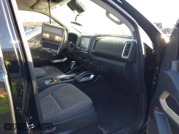 2023 Nissan Frontier SV with VIN 1N6ED1FK1PN625087, listed as a IAAI auction lot 41735642 with 30,054 mi miles and . Bid and sale history available at DreamBid. Image 5.