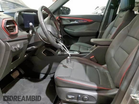 2025 Chevrolet TrailBlazer RS с VIN KL79MTSL0SB144673, выставлен на аукционе Copart как лот 68652435 с пробегом 6 991 миль миль и Списание • Salvage title. История ставок и продаж доступна на DreamBid. Изображение 7.