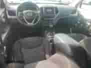 2016 Jeep Cherokee Latitude с VIN 1C4PJMCB0GW341020, выставлен на аукционе Copart как лот 84867825 с пробегом 93 782 миль миль и Списание • Salvage title. История ставок и продаж доступна на DreamBid. Изображение 8.