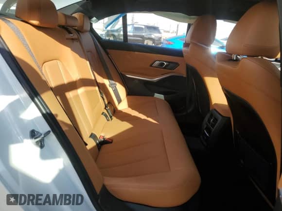 2023 BMW 3 Series 330i z VIN 3MW69FF06P8C80692, wystawiony jako Copart lot #81079345 z przebiegiem 30 203 mil mil oraz Szkoda całkowita • Salvage title. Historia ofert i sprzedaży dostępna na DreamBid. Obrazek 10.