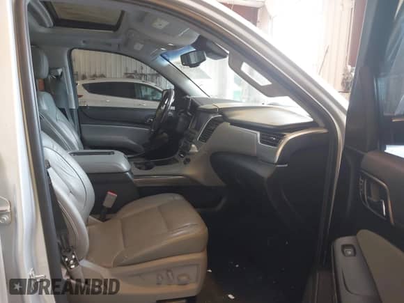 2019 Chevrolet Suburban LT с VIN 1GNSKHKC5KR312085, выставлен на аукционе IAAI как лот 42761265 с пробегом 152 452 миль миль и . История ставок и продаж доступна на DreamBid. Изображение 5.