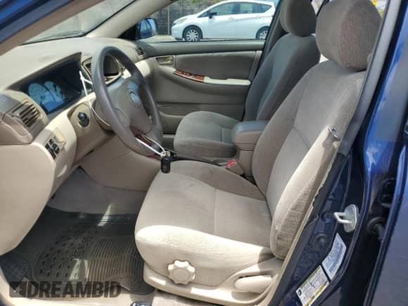 2004 Toyota Corolla CE z VIN 1NXBR32E04Z268677, wystawiony jako Copart lot #69282035 z przebiegiem 94 770 mil mil oraz Szkoda całkowita • Salvage title. Historia ofert i sprzedaży dostępna na DreamBid. Obrazek 7.