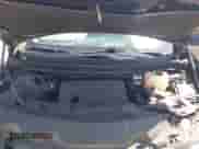2021 Chevrolet Traverse LS z VIN 1GNERFKW3MJ268502, wystawiony jako IAAI lot #41697810 z przebiegiem 36 894 mil mil oraz . Historia ofert i sprzedaży dostępna na DreamBid. Obrazek 10.