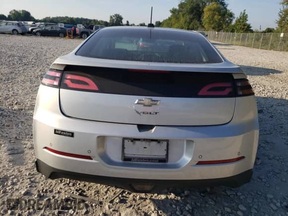 2015 Chevrolet Volt z VIN 1G1RA6E42FU103031, wystawiony jako Copart lot #66870243 z przebiegiem 81 606 mil mil oraz . Historia ofert i sprzedaży dostępna na DreamBid. Obrazek 6.