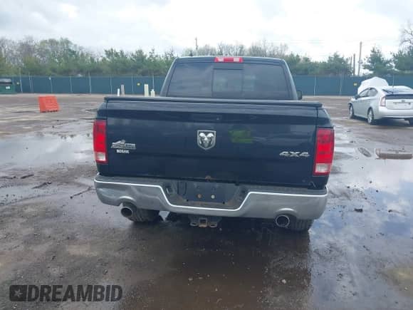 2014 Ram 1500 Big Horn z VIN 1C6RR7LT6ES175531, wystawiony jako IAAI lot #42156665 z przebiegiem 204 364 mil mil oraz . Historia ofert i sprzedaży dostępna na DreamBid. Obrazek 16.