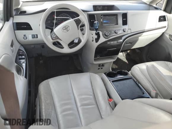 2011 Toyota Sienna LE with VIN 5TDKK3DC0BS123368, listed as a Copart auction lot 81385665 with 248,373 mi miles and Salvage title. Bid and sale history available at DreamBid. Image 8.