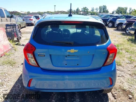 2016 Chevrolet Spark LS с VIN KL8CB6SA8GC573309, выставлен на аукционе IAAI как лот 43147939 с пробегом 62 477 миль миль и . История ставок и продаж доступна на DreamBid. Изображение 16.