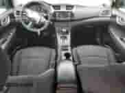 2017 Nissan Sentra SV с VIN 3N1AB7AP1HY399525, выставлен на аукционе Copart как лот 82739225 с пробегом 105 341 миль миль и Списание • Salvage title. История ставок и продаж доступна на DreamBid. Изображение 8.