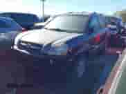 2008 Hyundai Tucson SE with VIN KM8JN12D88U831628, listed as a IAAI auction lot 40821992 with 226,993 mi miles and . Bid and sale history available at DreamBid. Image 2.