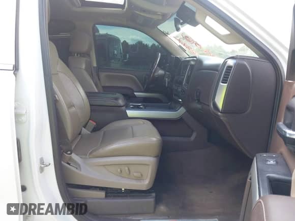 2017 Chevrolet Silverado 1500 LTZ z VIN 3GCUKSEJ3HG127857, wystawiony jako IAAI lot #43086278 z przebiegiem 191 238 mil mil oraz . Historia ofert i sprzedaży dostępna na DreamBid. Obrazek 5.