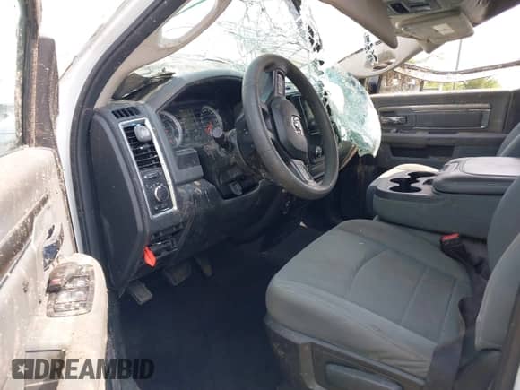 2018 Ram 1500 SLT z VIN 1C6RR6GG5JS119341, wystawiony jako IAAI lot #42445806 z przebiegiem 244 517 mil mil oraz . Historia ofert i sprzedaży dostępna na DreamBid. Obrazek 5.