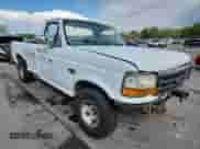1995 Ford F-150 z VIN 2FTEF15N9SCA29474, wystawiony jako Copart lot #81256775 z przebiegiem 210 208 mil mil oraz Szkoda całkowita • Salvage title. Historia ofert i sprzedaży dostępna na DreamBid. Obrazek 4.
