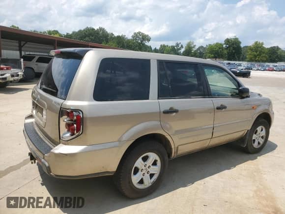 2006 Honda Pilot LX с VIN 5FNYF28106B021970, выставлен на аукционе Copart как лот 67456725 с пробегом 276 960 миль миль и Чистый • Clean title. История ставок и продаж доступна на DreamBid. Изображение 3.