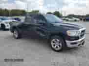 2023 Ram 1500 Big Horn z VIN 1C6RREBG2PN608059, wystawiony jako Copart lot #80358075 z przebiegiem 87 678 mil mil oraz Szkoda całkowita • Salvage title. Historia ofert i sprzedaży dostępna na DreamBid. Obrazek 4.