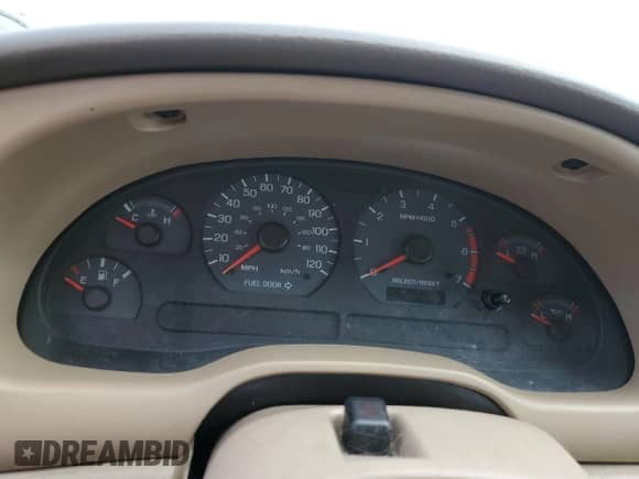 2004 Ford Mustang Deluxe z VIN 1FAFP44484F115156, wystawiony jako Copart lot #75246024 z przebiegiem Nie podano mil oraz Nie do naprawy • Non repairable. Historia ofert i sprzedaży dostępna na DreamBid. Obrazek 9.