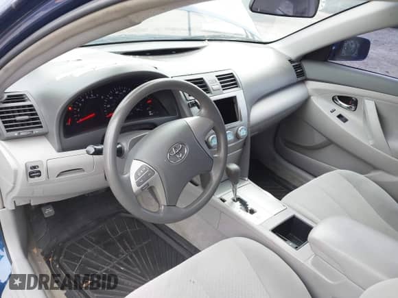 2007 Toyota Camry LE с VIN 4T1BE46K57U190788, выставлен на аукционе IAAI как лот 43146616 с пробегом 124 640 миль миль и . История ставок и продаж доступна на DreamBid. Изображение 12.