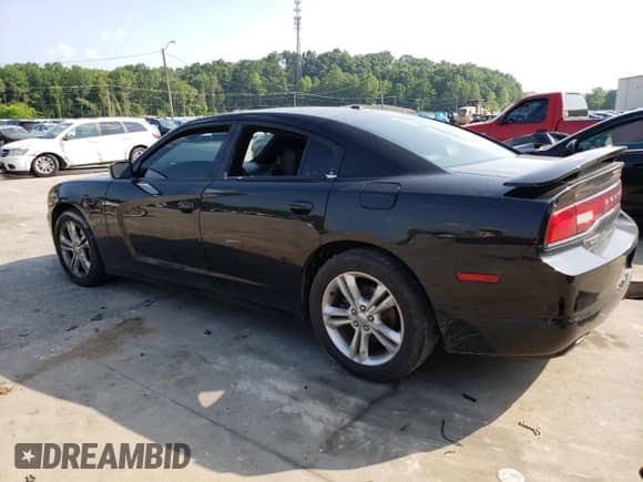 2011 Dodge Charger RT Max with VIN 2B3CM5CT5BH567891, listed as a Copart auction lot 58550465 with 95,986 mi miles and Salvage title. Bid and sale history available at DreamBid. Image 2.