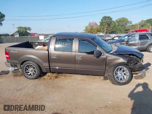 2007 Ford F-150 XLT с VIN 1FTPW14V87FB32049, выставлен на аукционе IAAI как лот 43242849 с пробегом Не указан миль и . История ставок и продаж доступна на DreamBid. Изображение 13.