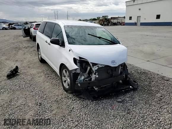 2013 Toyota Sienna L с VIN 5TDZK3DC5DS319369, выставлен на аукционе Copart как лот 81797015 с пробегом Не указан миль и Списание • Salvage title. История ставок и продаж доступна на DreamBid. Изображение 15.