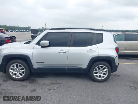 2018 Jeep Renegade Latitude with VIN ZACCJABB5JPH38323, listed as a IAAI auction lot 42938432 with 67,697 mi miles and . Bid and sale history available at DreamBid. Image 14.