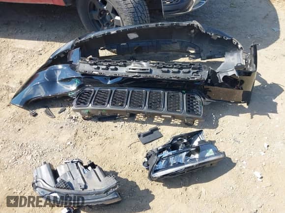 2023 Jeep Grand Cherokee Altitude X z VIN 1C4RJKAG5P8899929, wystawiony jako IAAI lot #43252133 z przebiegiem 24 844 mil mil oraz . Historia ofert i sprzedaży dostępna na DreamBid. Obrazek 12.