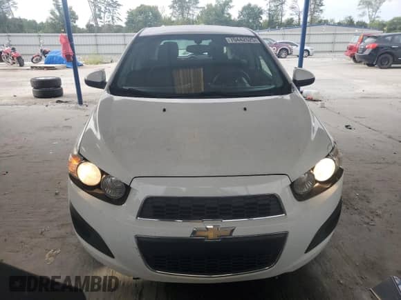 2015 Chevrolet Sonic LT with VIN 1G1JC6SH1F4196106, listed as a Copart auction lot 70442525 with 108,960 mi miles and Salvage title. Bid and sale history available at DreamBid. Image 5.