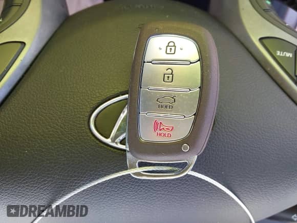 2015 Hyundai Elantra Sport с VIN KMHDH4AH5FU422199, выставлен на аукционе IAAI как лот 43423606 с пробегом 126 789 миль миль и . История ставок и продаж доступна на DreamBid. Изображение 11.