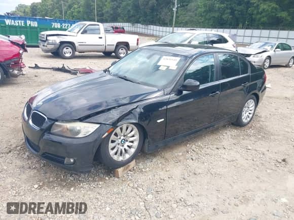 2009 BMW 3 Series 328i с VIN WBAPH77519NL81744, выставлен на аукционе IAAI как лот 42835549 с пробегом 117 520 миль миль и . История ставок и продаж доступна на DreamBid. Изображение 2.