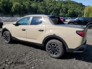 2024 Hyundai Santa Cruz SEL с VIN 5NTJCDDE9RH111785, выставлен на аукционе Copart как лот 71300384 с пробегом 772 миль миль и Списание • Salvage title. История ставок и продаж доступна на DreamBid. Изображение 2.