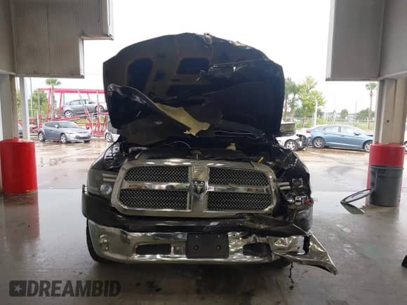 2015 Ram 1500 Laramie Longhorn с VIN 1C6RR7PT2FS660230, выставлен на аукционе IAAI как лот 43355515 с пробегом 51 977 миль миль и . История ставок и продаж доступна на DreamBid. Изображение 13.