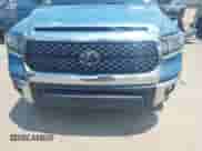 2020 Toyota Tundra SR5 с VIN 5TFEY5F11LX259264, выставлен на аукционе IAAI как лот 42925013 с пробегом 76 318 миль миль и . История ставок и продаж доступна на DreamBid. Изображение 13.