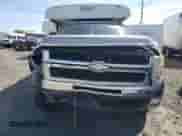 2007 Chevrolet Silverado 2500HD Work Truck z VIN 1GCHK29K17E505118, wystawiony jako Copart lot #69463634 z przebiegiem Nie podano mil oraz Szkoda całkowita • Salvage title. Historia ofert i sprzedaży dostępna na DreamBid. Obrazek 5.