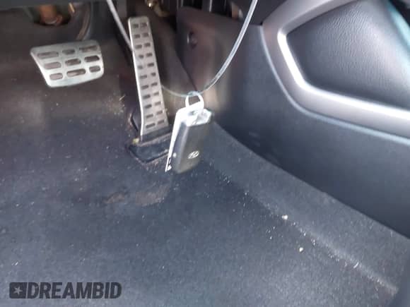 2013 Hyundai Veloster Turbo с VIN KMHTC6AE8DU156928, выставлен на аукционе IAAI как лот 43471857 с пробегом 103 265 миль миль и . История ставок и продаж доступна на DreamBid. Изображение 11.