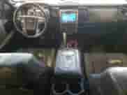 2012 Ford F-150 Lariat z VIN 1FTFW1E64CFB90284, wystawiony jako Copart lot #50325615 z przebiegiem 208 499 mil mil oraz Szkoda całkowita • Salvage title. Historia ofert i sprzedaży dostępna na DreamBid. Obrazek 8.