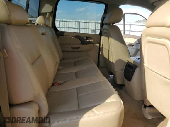 2013 Chevrolet Silverado 1500 LTZ with VIN 3GCPKTE71DG310966, listed as a Copart auction lot 82216535 with 153,969 mi miles and Clean title. Bid and sale history available at DreamBid. Image 10.