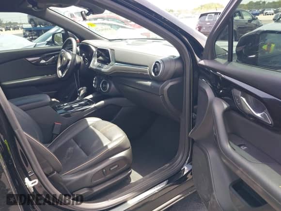 2022 Chevrolet Blazer Premier с VIN 3GNKBFR45NS177940, выставлен на аукционе IAAI как лот 42483925 с пробегом 42 865 миль миль и . История ставок и продаж доступна на DreamBid. Изображение 5.