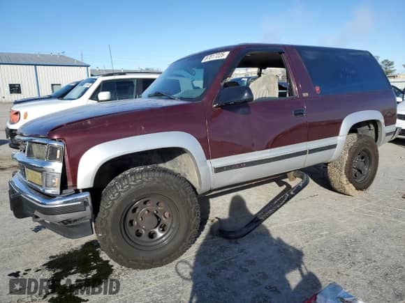 1993 Chevrolet Blazer с VIN 1GNEK18K0PJ398883, выставлен на аукционе Copart как лот 87817225 с пробегом 190 787 миль миль и Списание • Salvage title. История ставок и продаж доступна на DreamBid. Изображение 1.