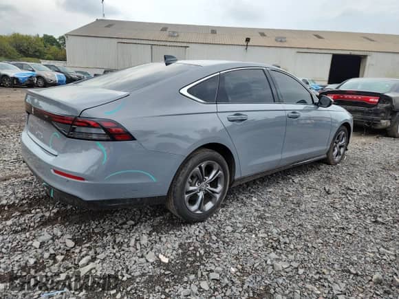 2024 Honda Accord EX-L with VIN 1HGCY2F60RA022201, listed as a Copart auction lot 83832635 with 24,818 mi miles and Salvage title. Bid and sale history available at DreamBid. Image 3.