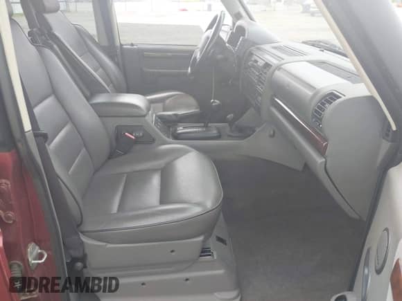 2000 Land Rover Discovery Cloth с VIN SALTY1247YA241984, выставлен на аукционе IAAI как лот 42889095 с пробегом 140 936 миль миль и . История ставок и продаж доступна на DreamBid. Изображение 5.