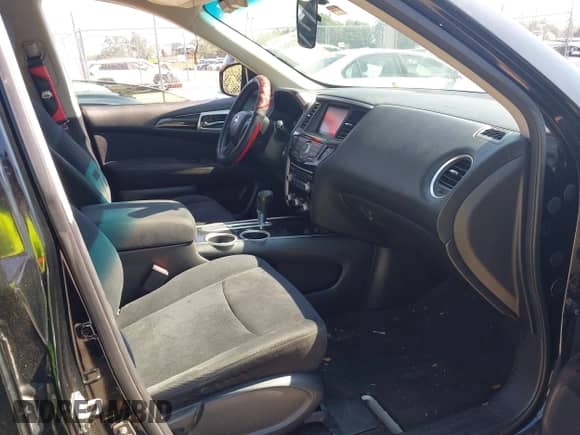 2013 Nissan Pathfinder Platinum с VIN 5N1AR2MN2DC638777, выставлен на аукционе IAAI как лот 42871986 с пробегом 186 889 миль миль и . История ставок и продаж доступна на DreamBid. Изображение 5.