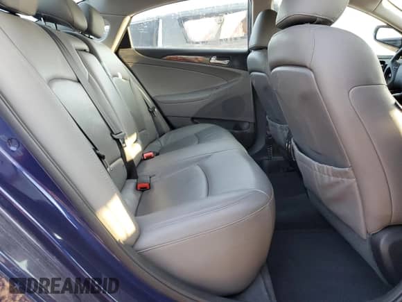 2011 Hyundai Sonata Limited с VIN 5NPEC4AC0BH161841, выставлен на аукционе Copart как лот 68671925 с пробегом 157 241 миль миль и Списание • Salvage title. История ставок и продаж доступна на DreamBid. Изображение 10.