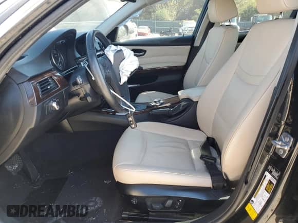 2011 BMW 3 Series 335d с VIN WBAPN7C54BA950839, выставлен на аукционе Copart как лот 82388795 с пробегом 126 076 миль миль и Списание • Salvage title. История ставок и продаж доступна на DreamBid. Изображение 7.