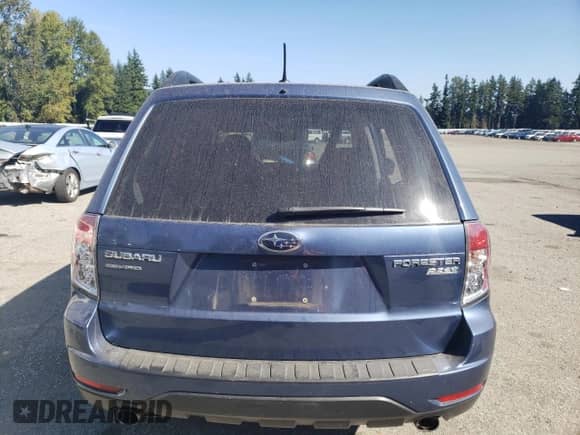 2011 Subaru Forester X Limited z VIN JF2SHAEC8BH766834, wystawiony jako Copart lot #81688995 z przebiegiem 48 014 mil mil oraz Szkoda całkowita • Salvage title. Historia ofert i sprzedaży dostępna na DreamBid. Obrazek 6.