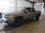 2007 Chevrolet Silverado 1500 LTZ z VIN 3GCEK13387G518522, wystawiony jako Copart lot #82275535 z przebiegiem 274 807 mil mil oraz Szkoda całkowita • Salvage title. Historia ofert i sprzedaży dostępna na DreamBid. Obrazek 1.