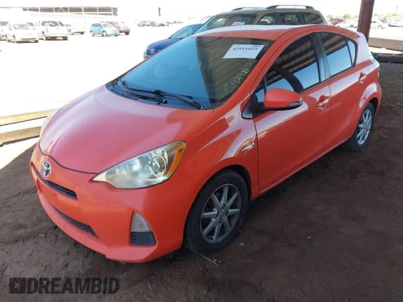 2012 Toyota Prius One z VIN JTDKDTB37C1011954, wystawiony jako IAAI lot #42911021 z przebiegiem 316 302 mil mil oraz . Historia ofert i sprzedaży dostępna na DreamBid. Obrazek 2.