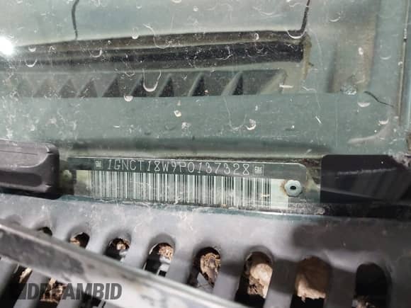 1993 Chevrolet Blazer LS с VIN 1GNCT18W9P0137328, выставлен на аукционе IAAI как лот 41573131 с пробегом Не указан миль и . История ставок и продаж доступна на DreamBid. Изображение 9.