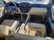 2002 Toyota Highlander Limited с VIN JTEGF21A420036191, выставлен на аукционе Copart как лот 81841985 с пробегом 158 084 миль миль и Списание • Salvage title. История ставок и продаж доступна на DreamBid. Изображение 8.